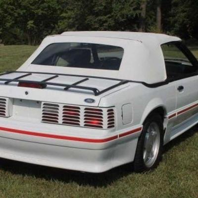 1988 mustang gt convertible arriere