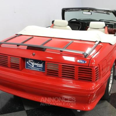 1990 mustang convertible arriere