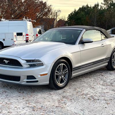 2013 Ford Mustang 3.7l V6 convertible