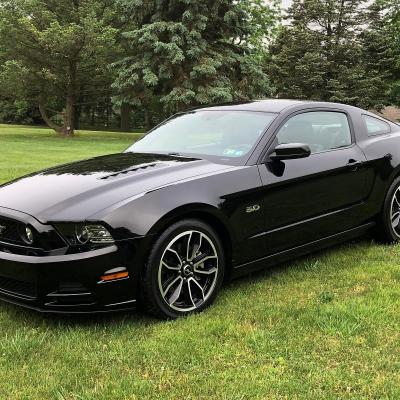 2013 Ford Mustang GT premium V8 5.0l