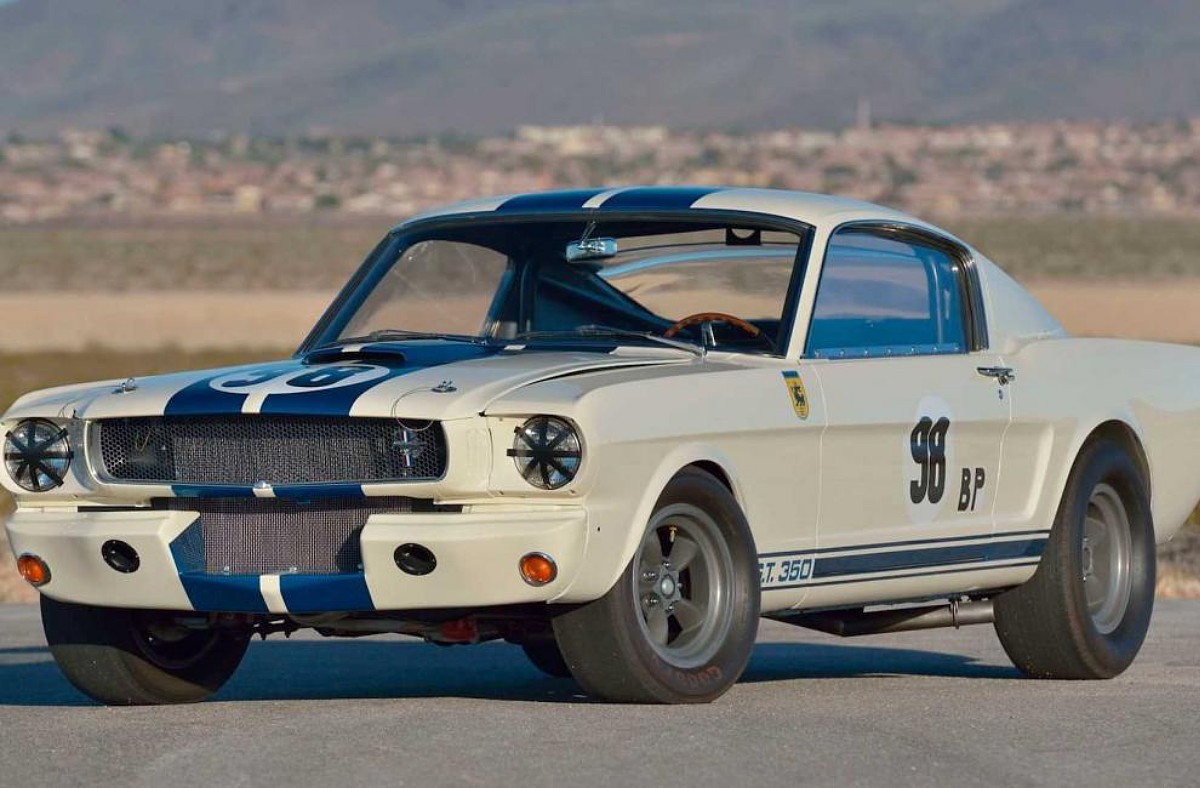 Ford Mustang n°98