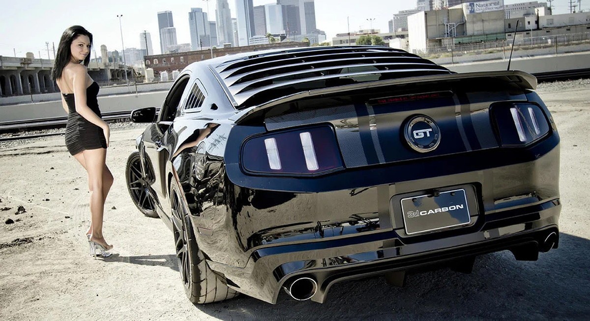  Mustang Girl
