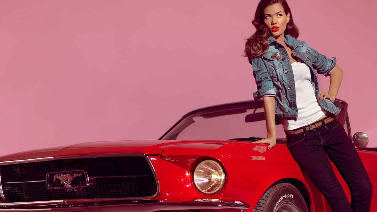  Mustang Girl